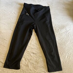 Black capri